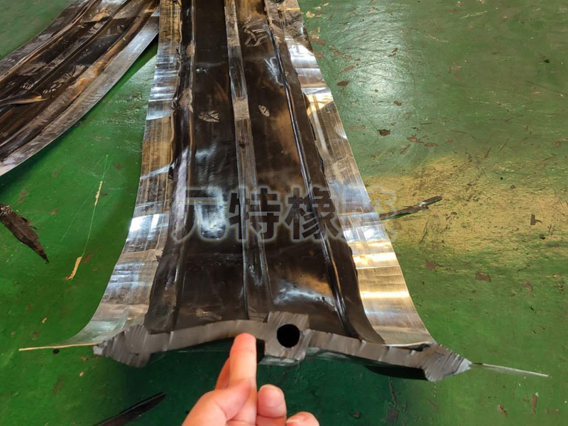 扬州钢边橡胶止水带的焊接要求介绍